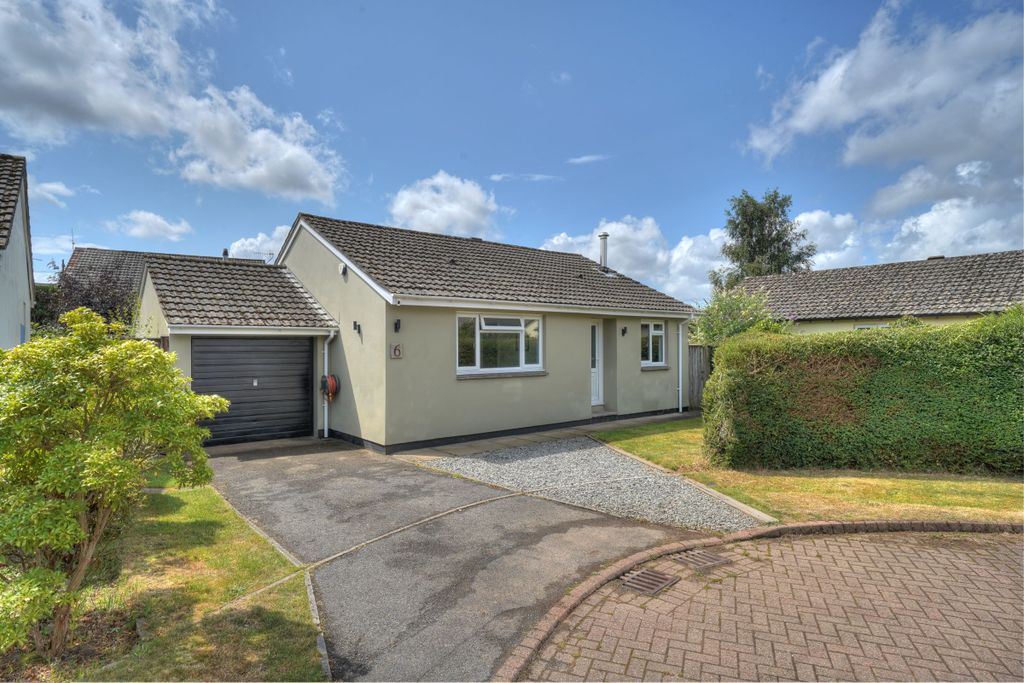 Property photo 1 of 20
