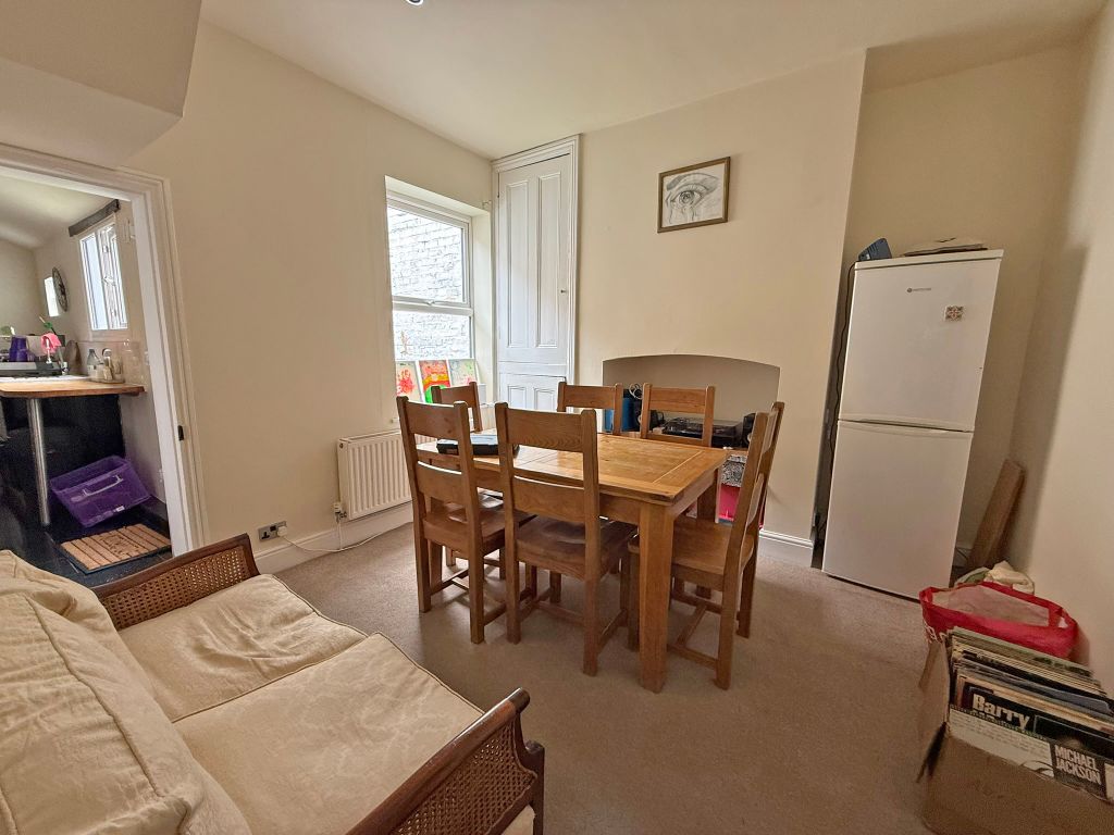 Property photo 3 of 9 Img_0662