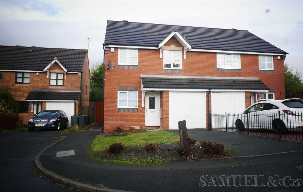 Property photo 1 of 17