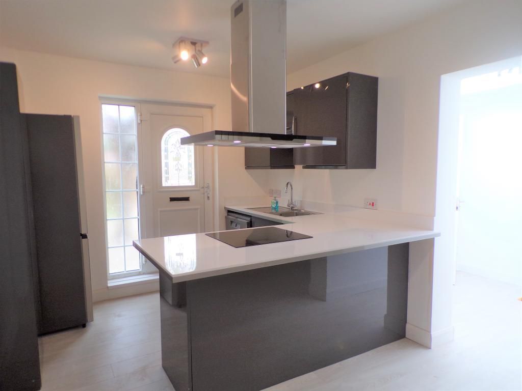 Property photo 2 of 13 Dining Kitchen
