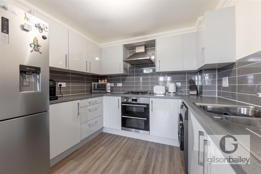 Property photo 3 of 19 Gb-9.Jpg