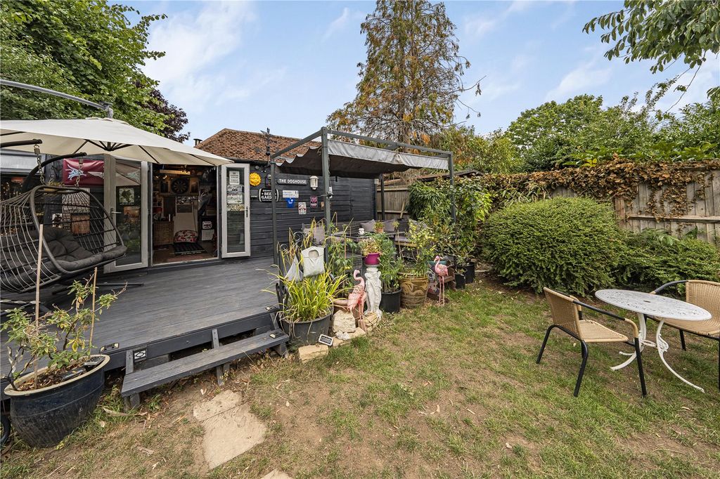 Property photo 2 of 15 Picture No. 21