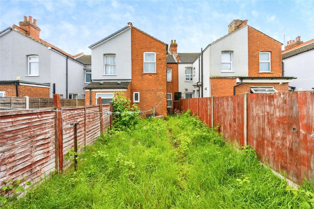Property photo 3 of 3 Picture No. 16