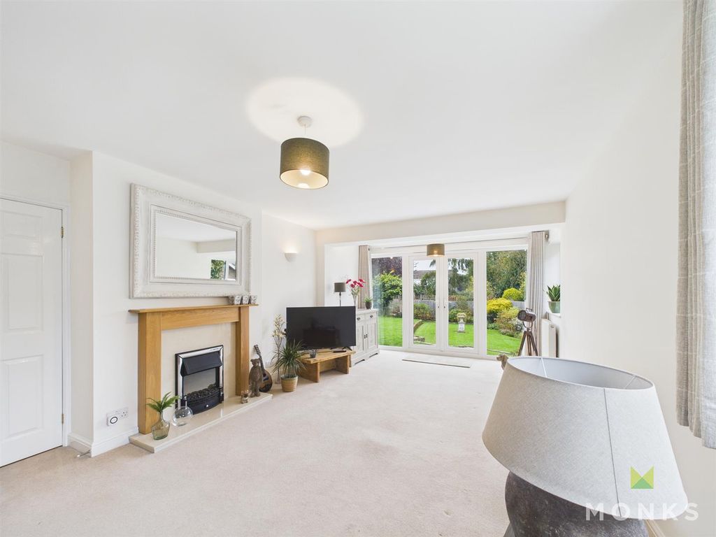 Property photo 2 of 14 Cam01520G0-Pr0283-Still005.Jpg