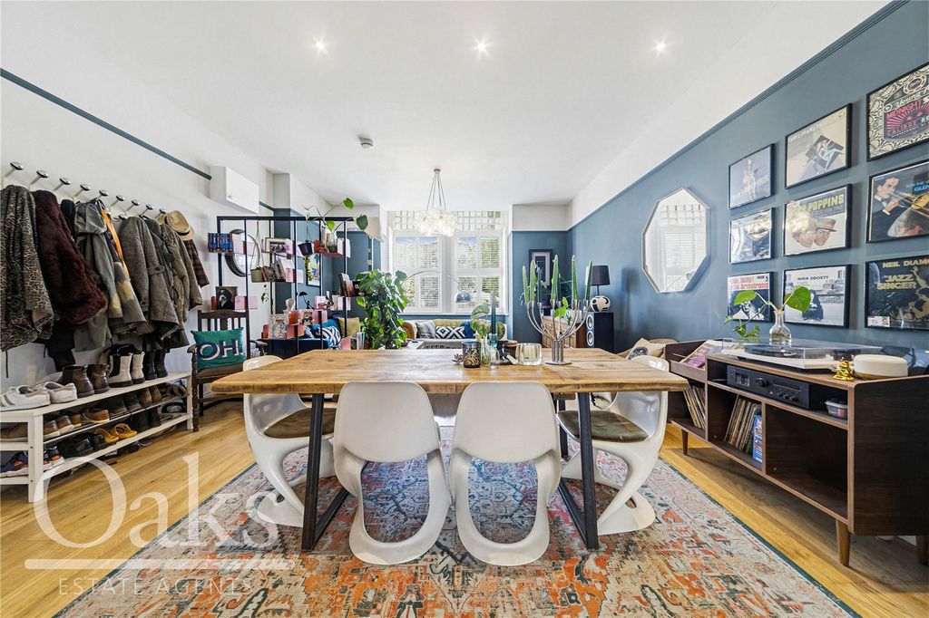 Property photo 3 of 13 Picture No. 02