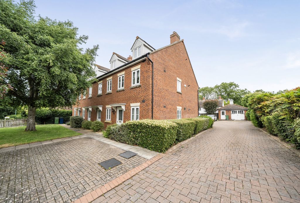 Property photo 1 of 13 1472425-1-6A2Aa82...