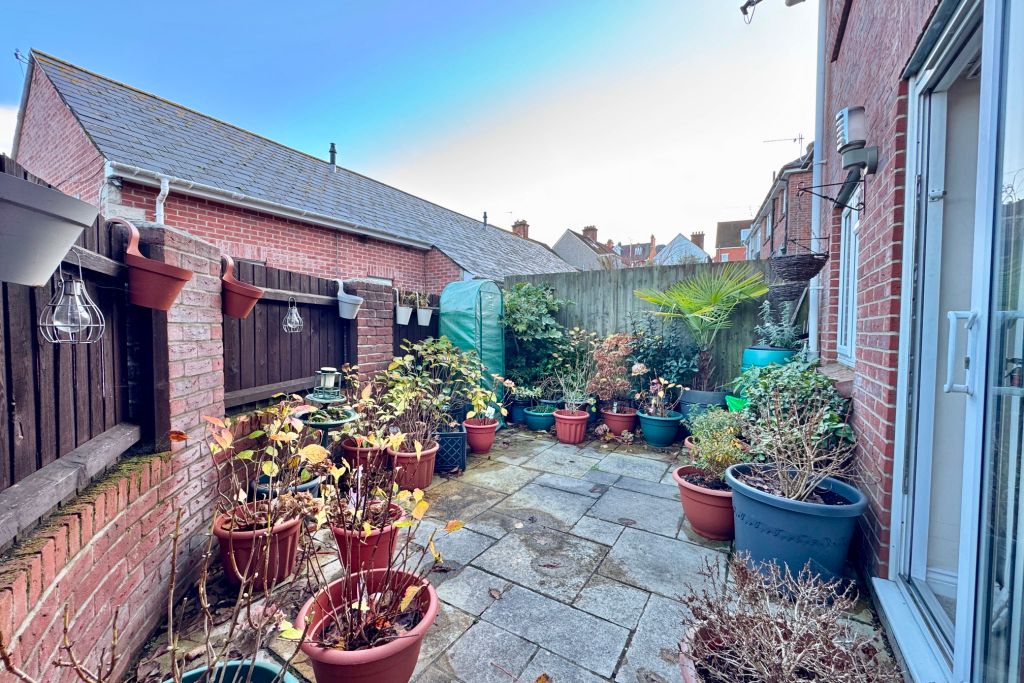 Property photo 2 of 11 Rear Garden