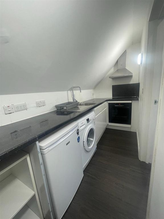 Property photo 3 of 6 Photo 3.Jpg