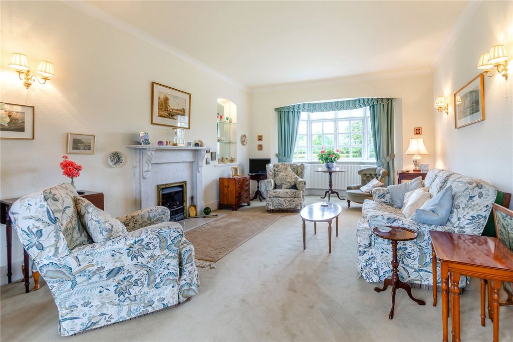 Property photo 3 of 23 Drawing Room