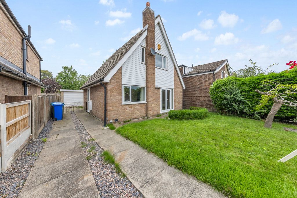 Property photo 1 of 16