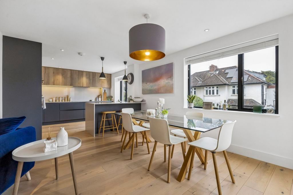 Property photo 1 of 18 Dining Room/Kitchen