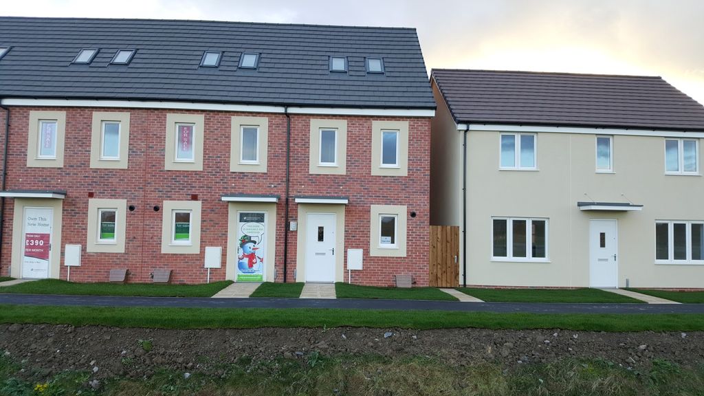 Property photo 2 of 12