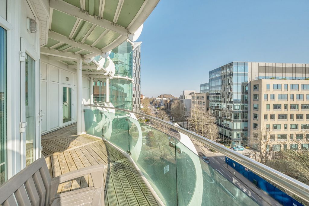 Property photo 3 of 21 1430999-18-69Bc08...
