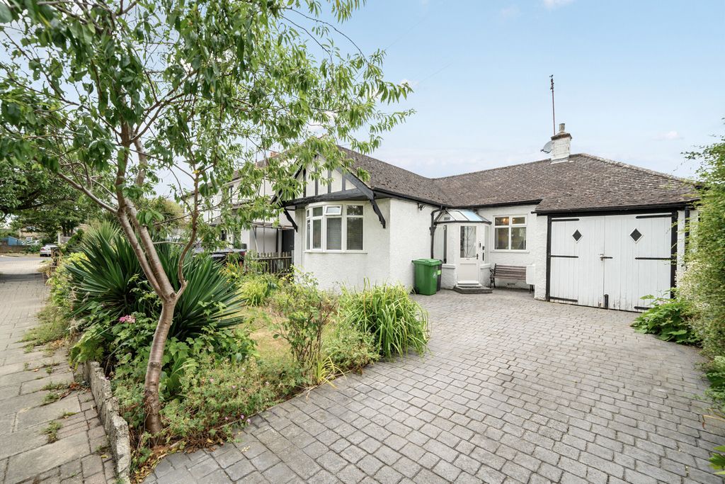 Property photo 1 of 20 External