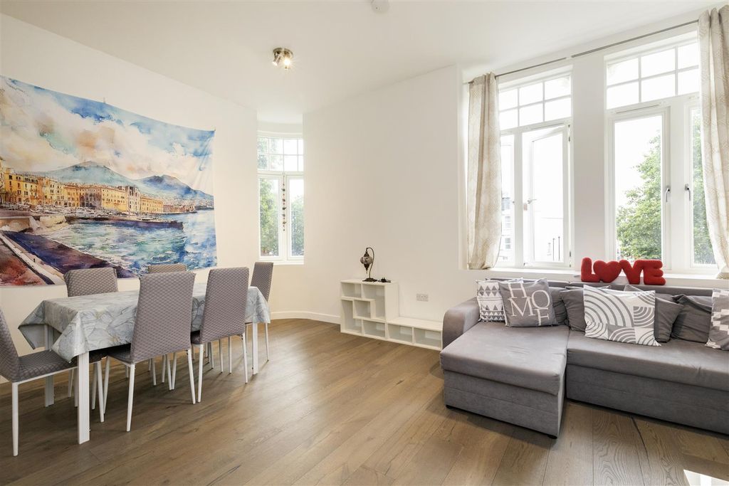 Property photo 3 of 19 3 Parkview -3.Jpg