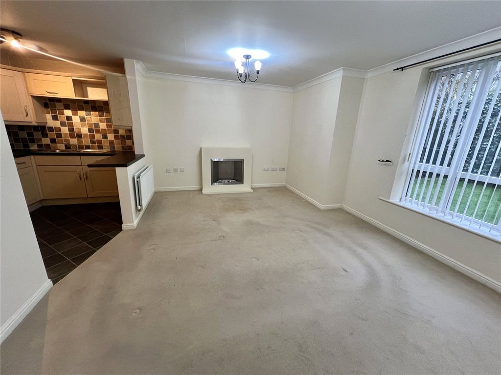 Property photo 3 of 20 Picture No. 38