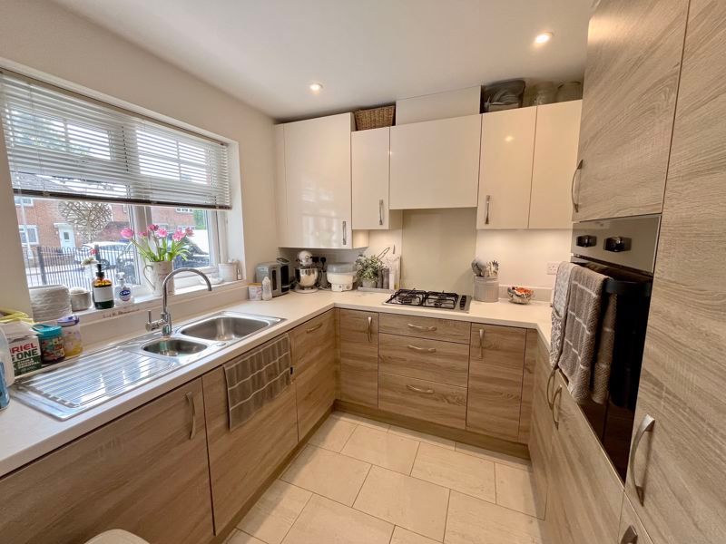 Property photo 3 of 12 Kitchen