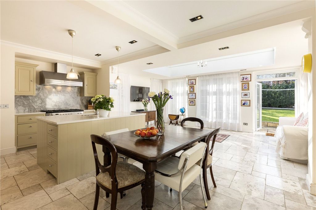 Property photo 3 of 13 Picture No. 23