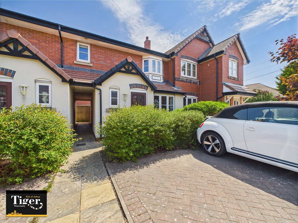 Property photo 1 of 21 Cam02176G0-Pr0589-Still021