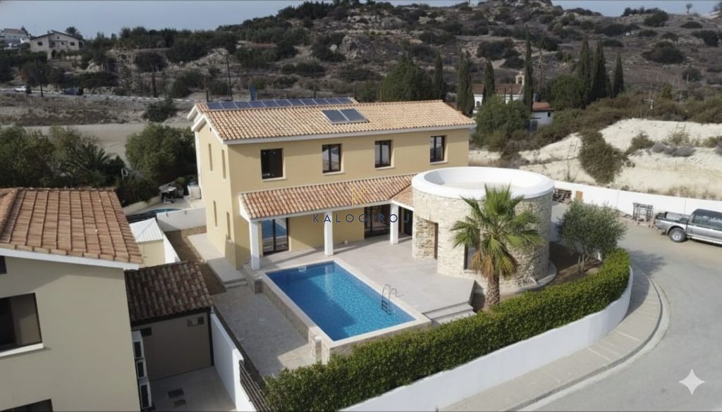 Property photo 1 of 6