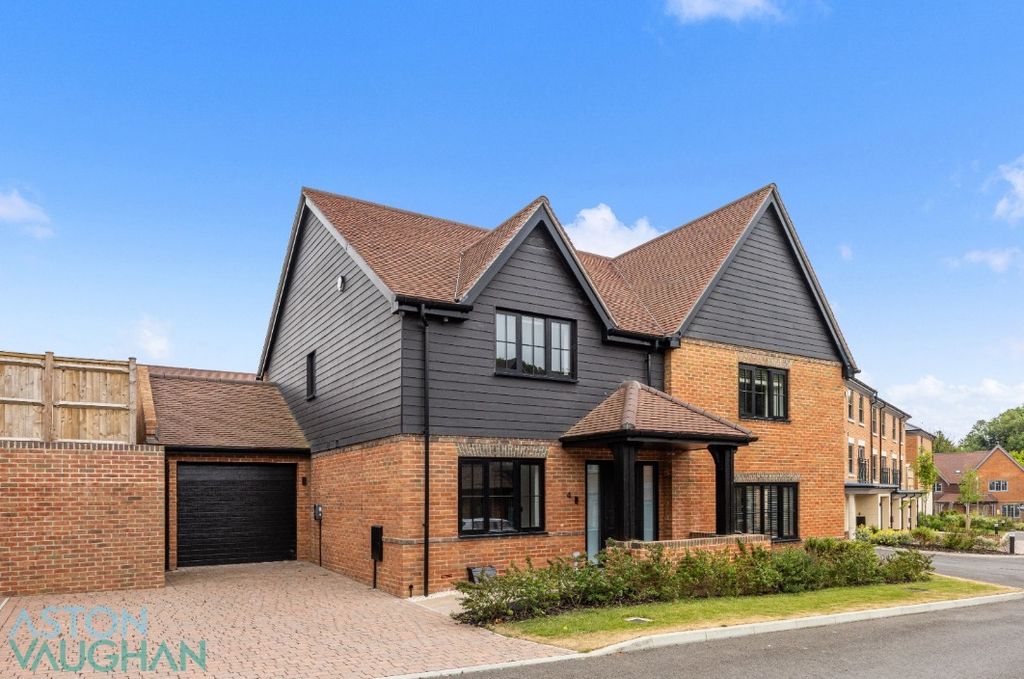 Property photo 1 of 23 4559560