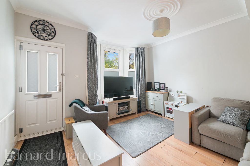 Property photo 3 of 8