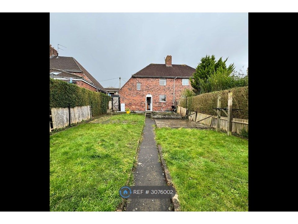 Property photo 3 of 32