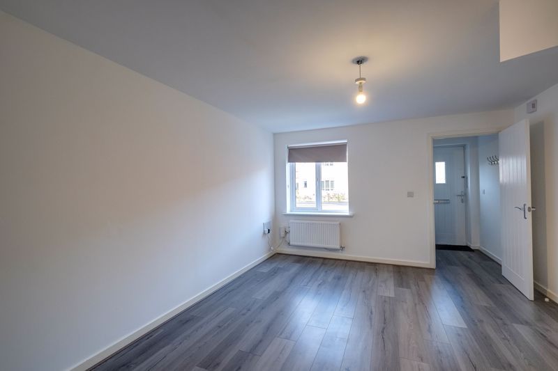 Property photo 2 of 12 Photo 13