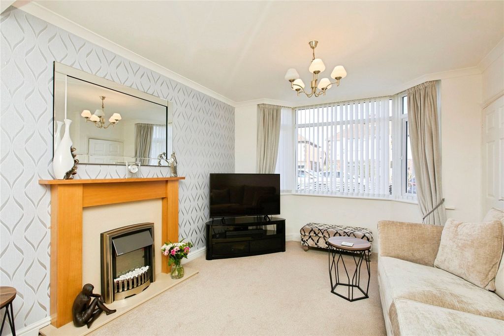 Property photo 2 of 15 Picture No. 17