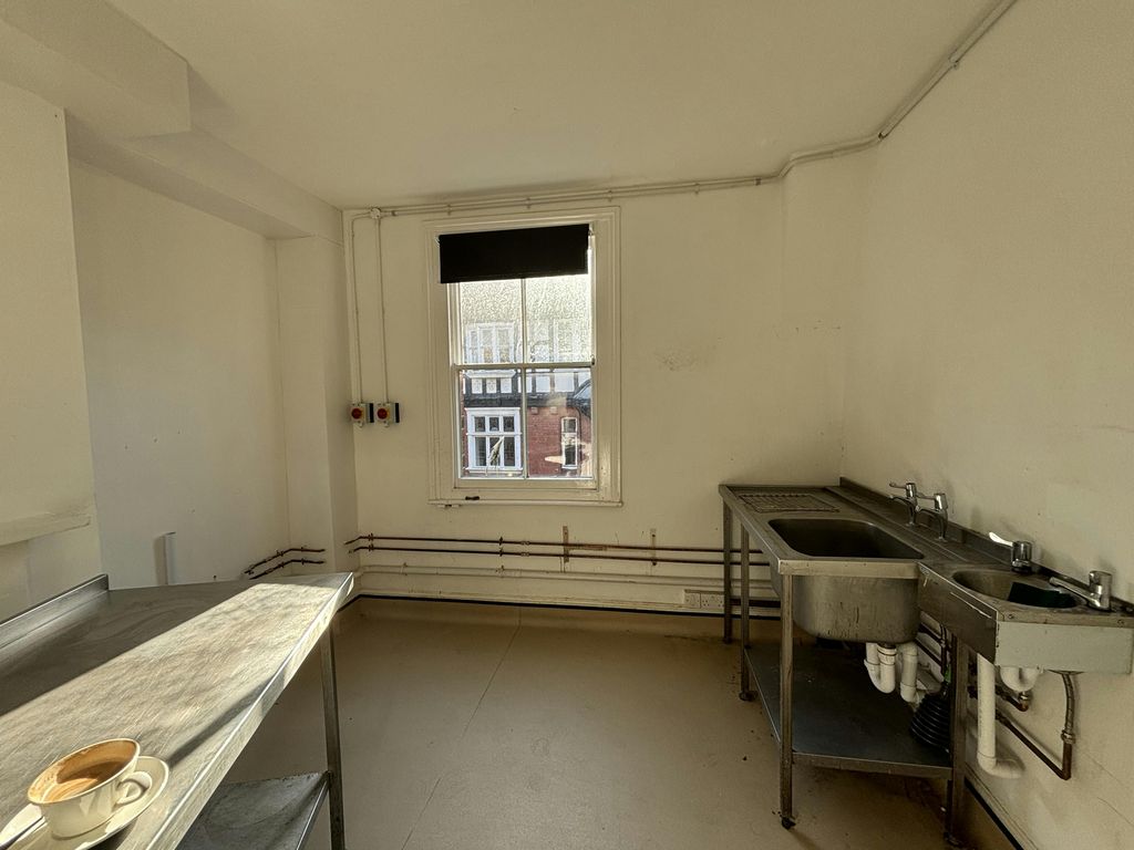 Property photo 3 of 7 Img_0348.Jpg