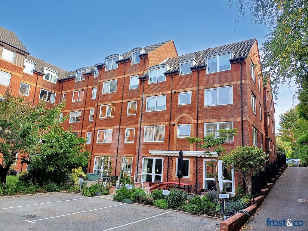 Property photo 1 of 18 Homelake House