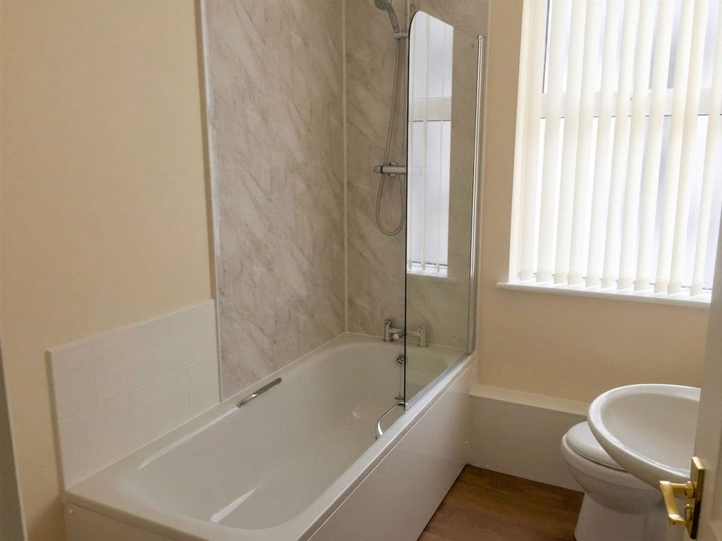 Property photo 3 of 4