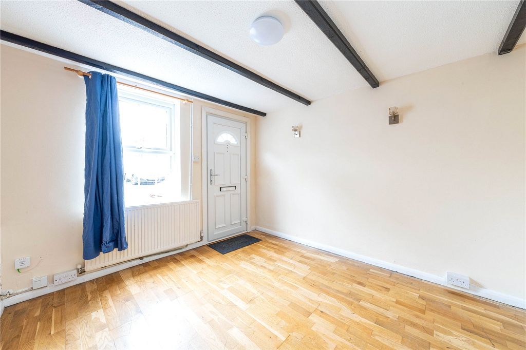 Property photo 2 of 11 Picture No. 03