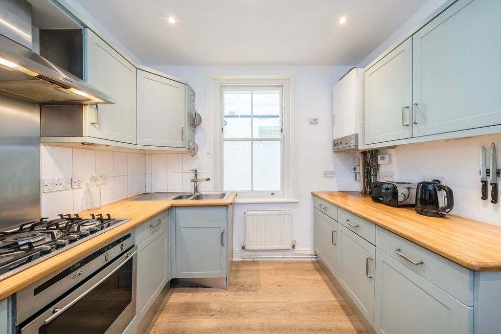 Property photo 3 of 9