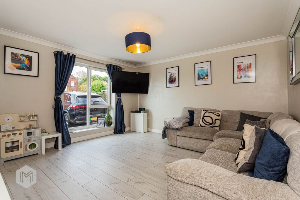 Property photo 2 of 22 Picture No. 19