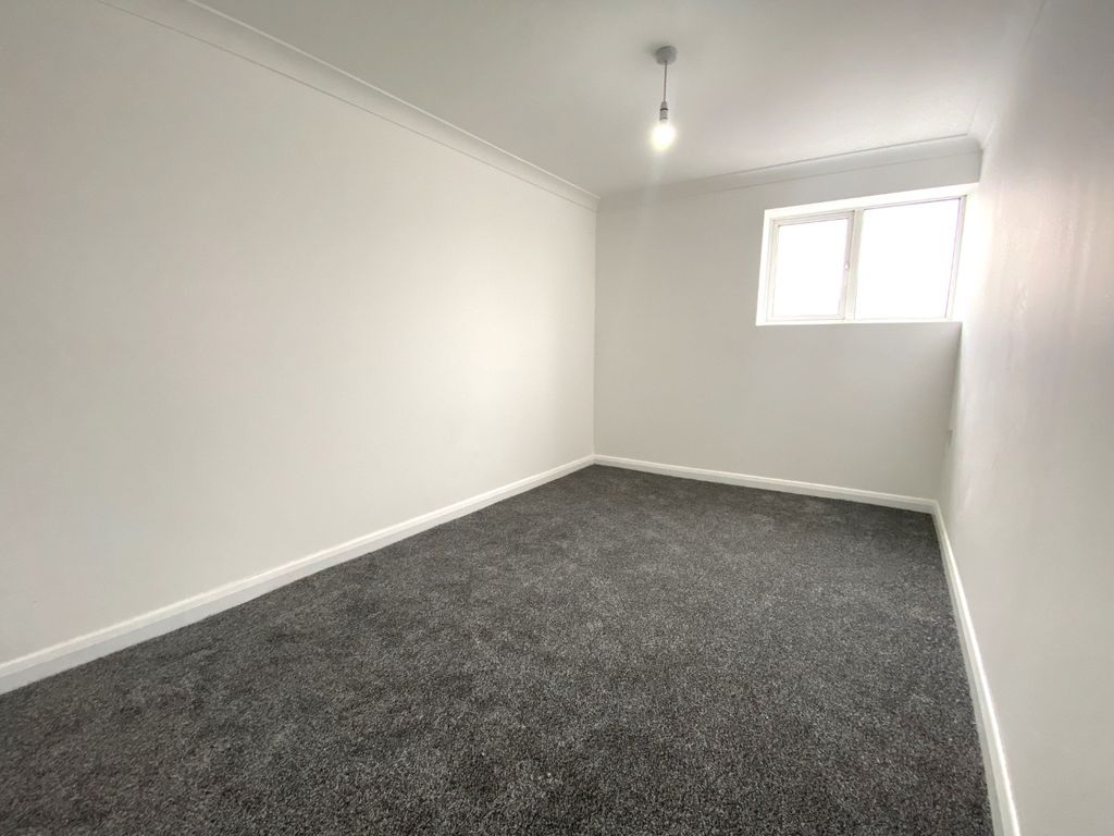 Property photo 2 of 9 5260782