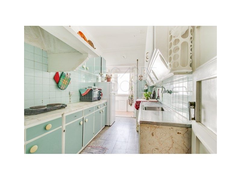 Property photo 1 of 33