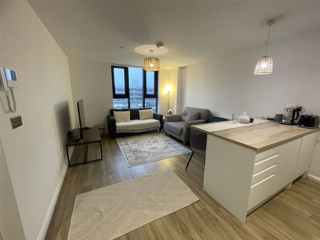 Property photo 2 of 6 Picture No. 01