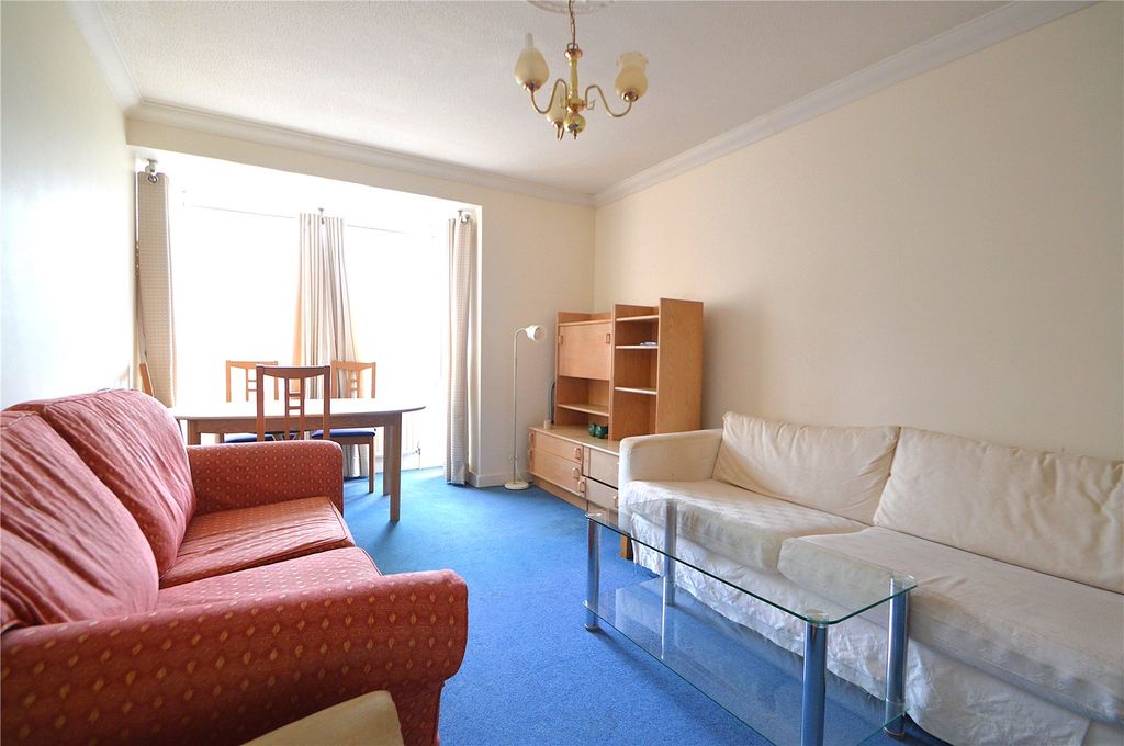Property photo 2 of 8 Picture No. 12