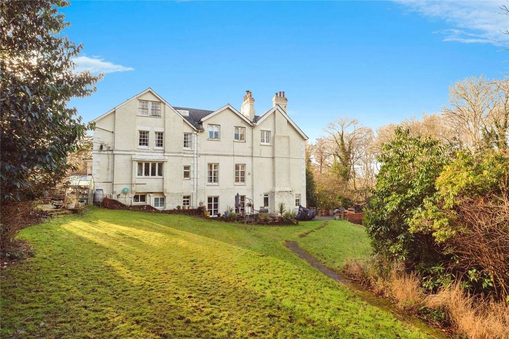 Property photo 2 of 14 Picture No. 20