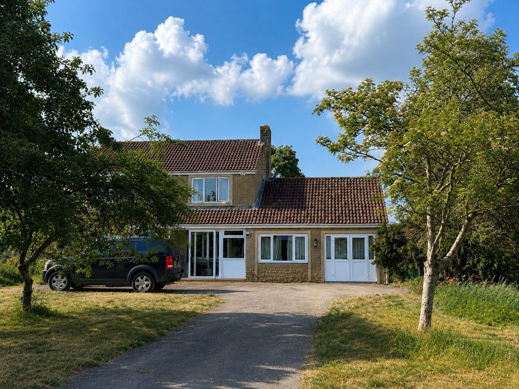 Property photo 1 of 2