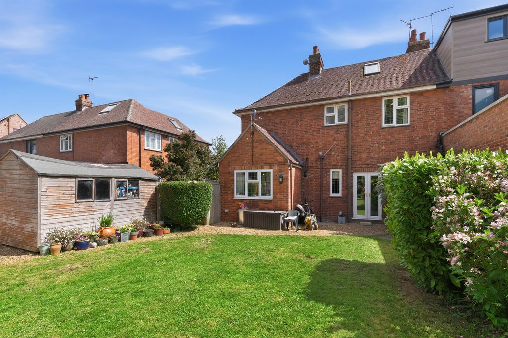 Property photo 2 of 17