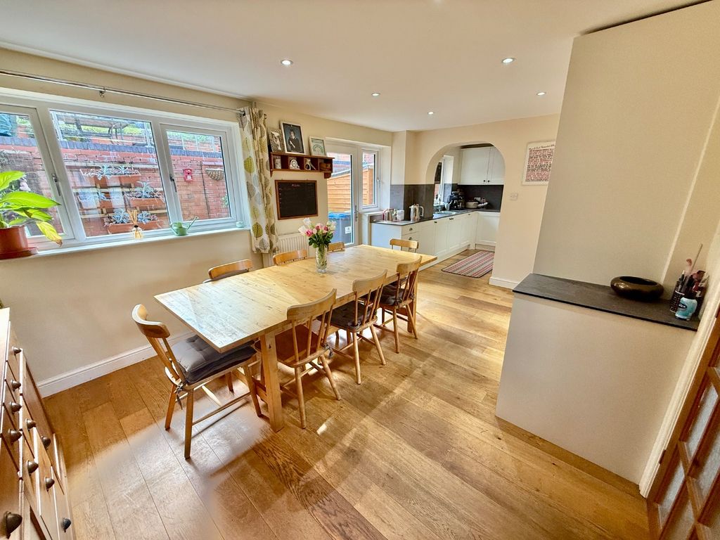 Property photo 3 of 33 3225587