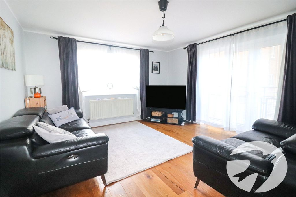 Property photo 2 of 15 Picture No. 08