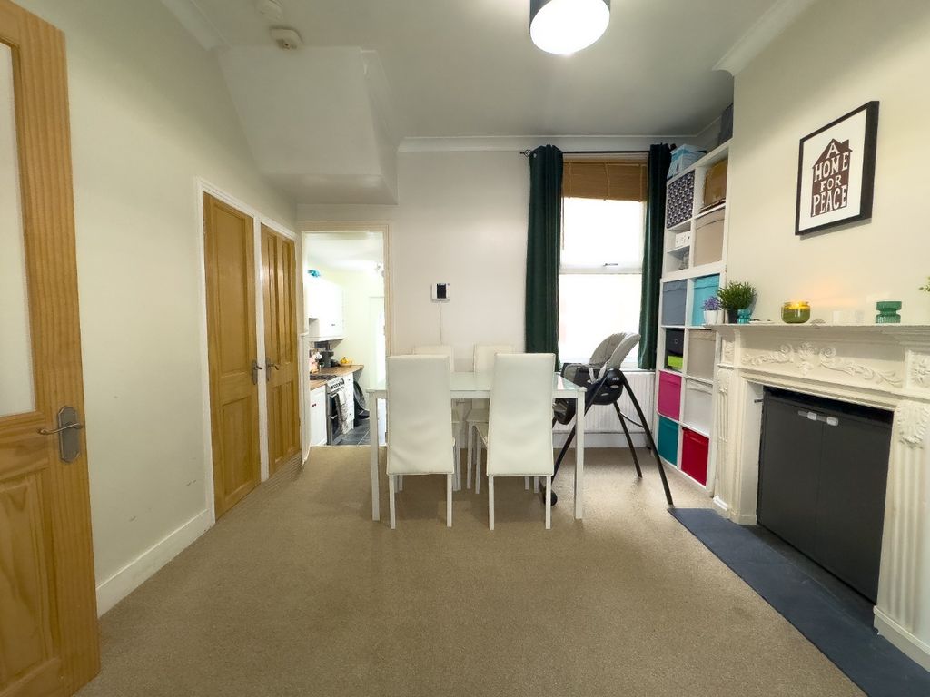 Property photo 3 of 16 4795655