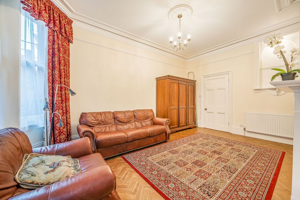 Property photo 2 of 22