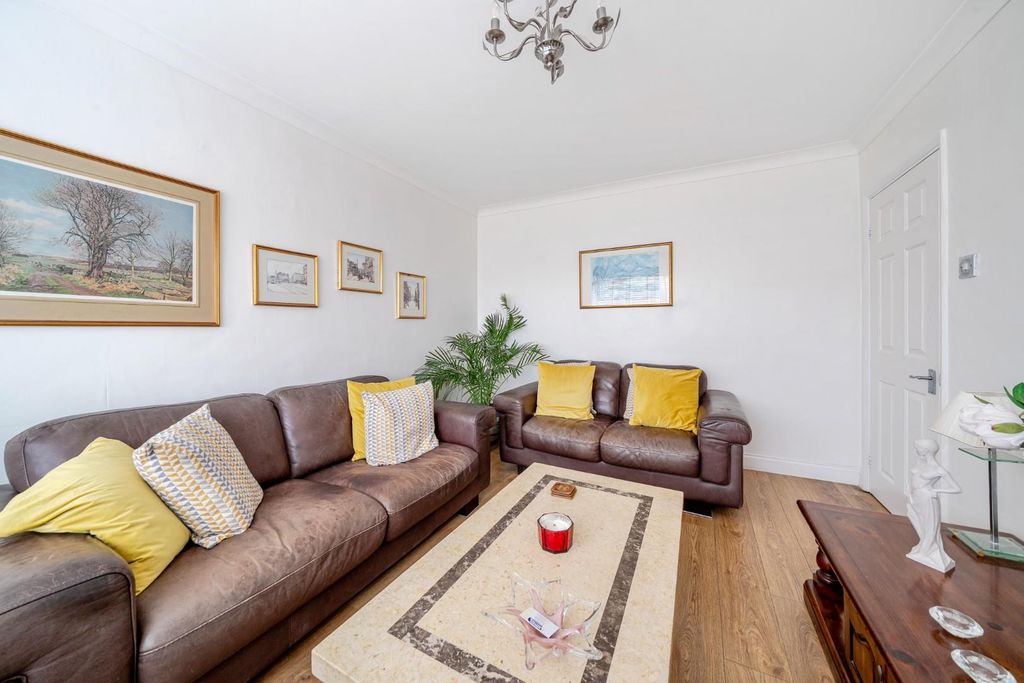 Property photo 3 of 13 1344705-5-68B728Fdd2c5A.Jpg