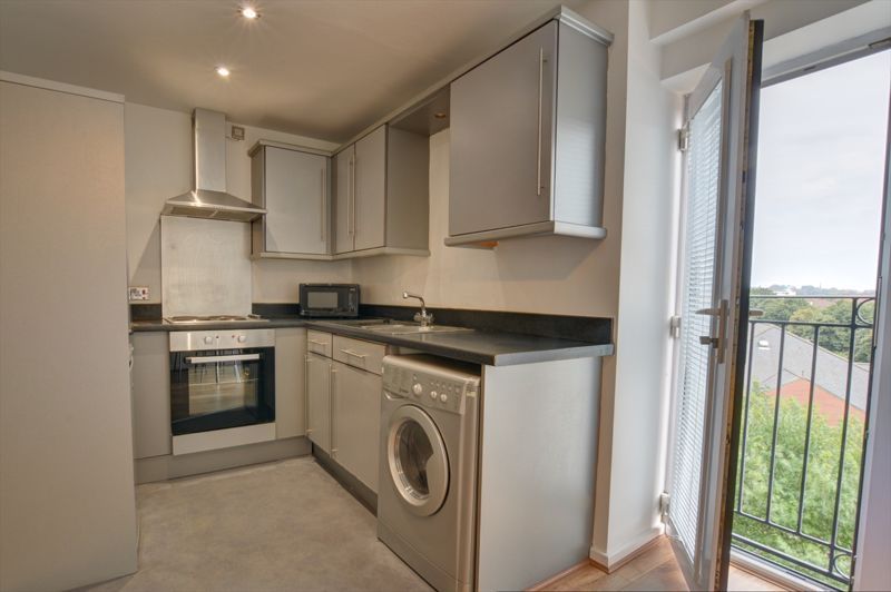 Property photo 3 of 9 Photo 15