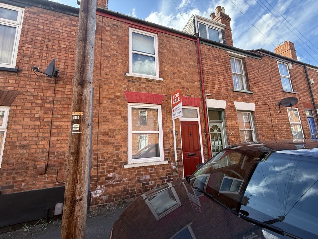 Property photo 1 of 12