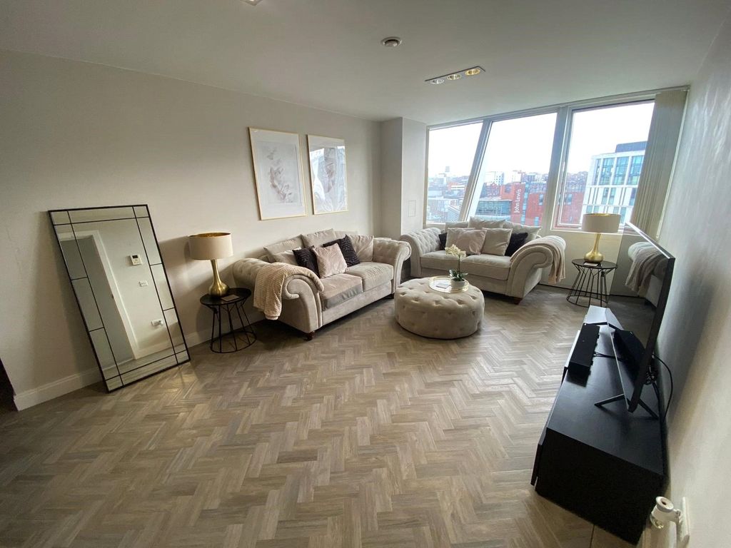 Property photo 2 of 14 Picture No. 23